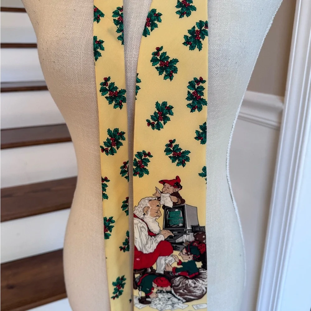 The Saturday Evening Post Mens Vintage 1997 Santa Elves letters ‎ Christmas tie